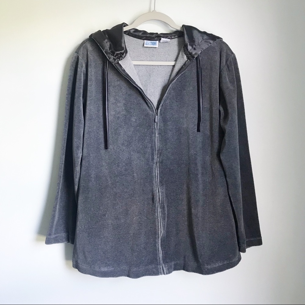 3/$25 Baby and Me Maternity Velvet Satin Hooded Sweatshirt Medium Silver Gray